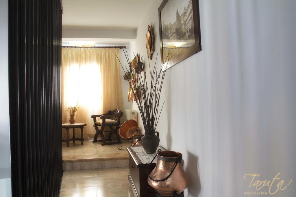 Hostal Alba Taruta Guadalupe  Exteriér fotografie