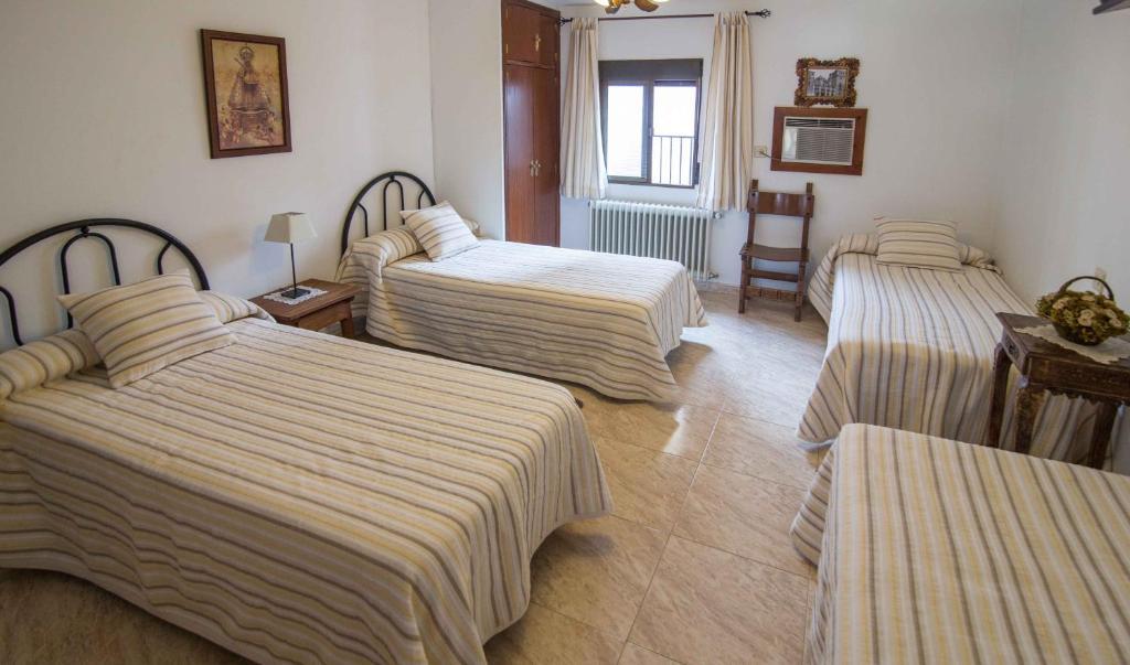 Hostal Alba Taruta Guadalupe  Exteriér fotografie