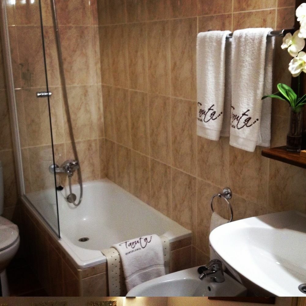Hostal Alba Taruta Guadalupe  Exteriér fotografie
